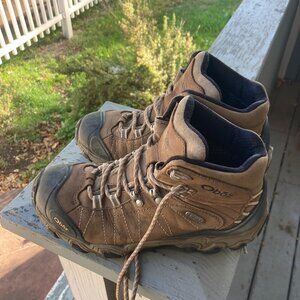 Oboz 8W hiking boots